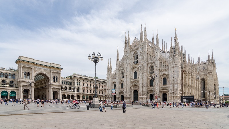 Ernest-Hemingway-e-la-città-di-Milano