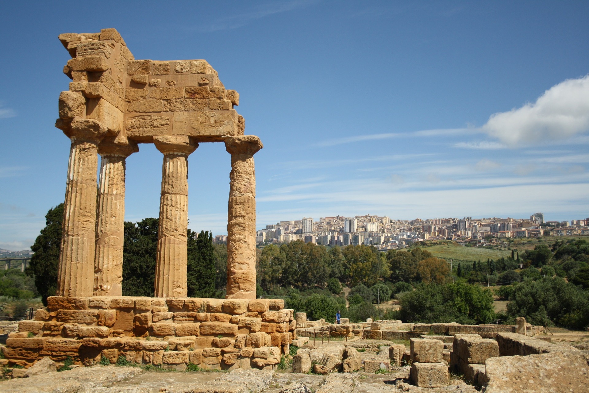 Veduta di Agrigento dalla Valle dei Templi